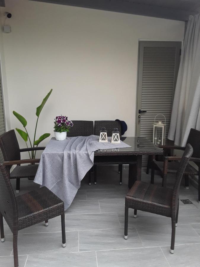 Near The Airport Kiriaki's House 公寓