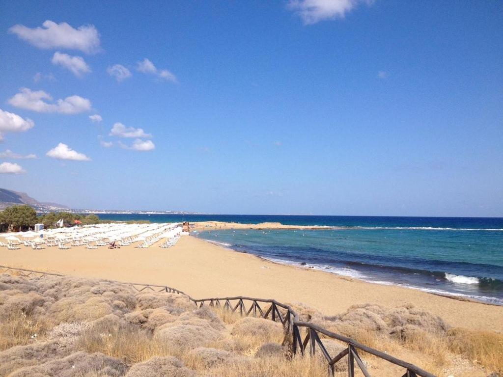 Near The Airport Kiriaki's House 公寓